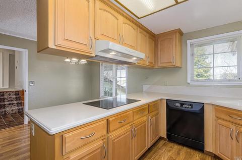 554 Lori Dr, Benicia, CA 94510 photo 12