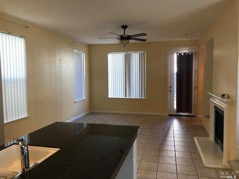 2374 White Dr, Fairfield, CA 94533 photo 6