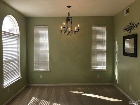 2374 White Dr, Fairfield, CA 94533 photo 2