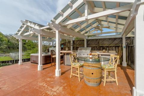 1687 Stirrup Loop, Healdsburg, CA 95448 photo 4