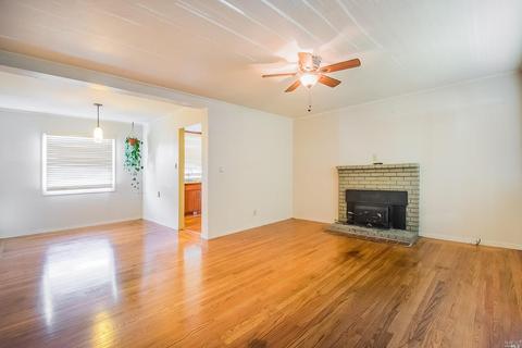 576 Jennings Ave, Vallejo, CA 94591 photo 4