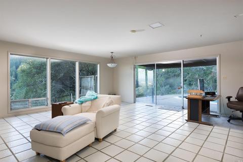 111 Crown Rd, Kentfield, CA 94904 photo 5
