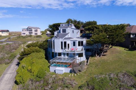 585 Oceana Dr, Dillon Beach, CA 94929 photo 2
