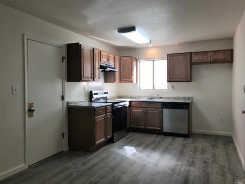 406 Coast St, Willits, CA 95490 photo 5