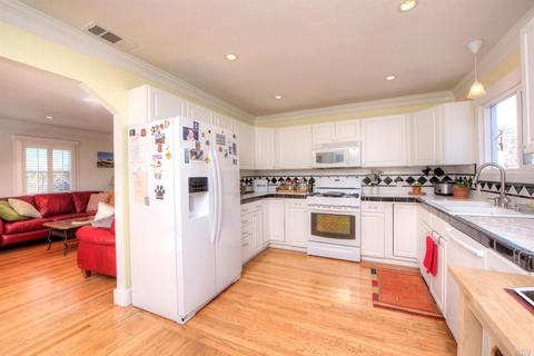 516 Cherry St, Petaluma, CA 94952 photo 7