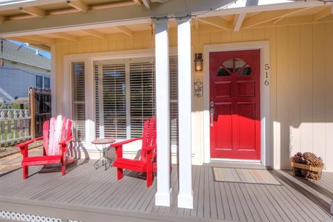 516 Cherry St, Petaluma, CA 94952 photo 2