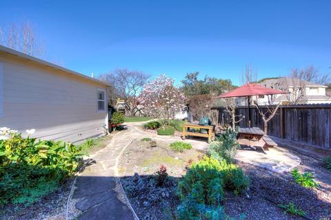 516 Cherry St, Petaluma, CA 94952 photo 8
