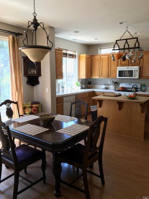 656 Decanter Cir, Windsor, CA 95492 photo 3