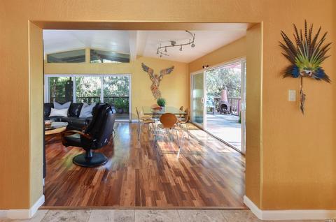 365 Montecito Blvd, Napa, CA 94559 photo 2