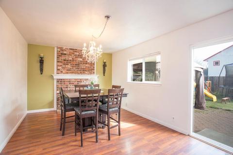415 Temple Dr, Vacaville, CA 95687 photo 10
