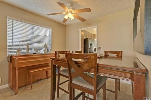 1549 Davis Ct, Fairfield, CA 94533 photo 9