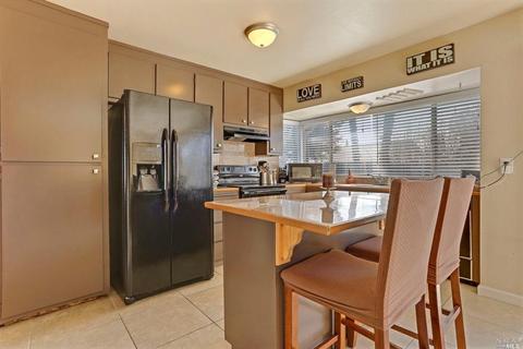 1549 Davis Ct, Fairfield, CA 94533 photo 12
