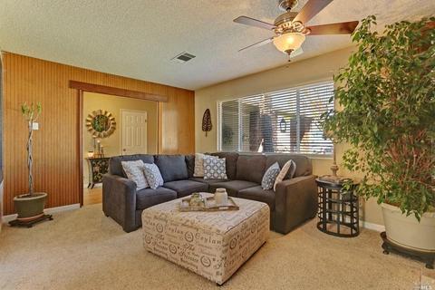 1549 Davis Ct, Fairfield, CA 94533 photo 8