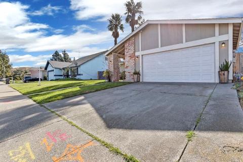 1549 Davis Ct, Fairfield, CA 94533 photo 3