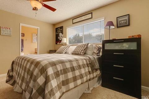 1549 Davis Ct, Fairfield, CA 94533 photo 24