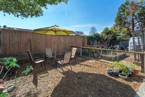 860 Daniel Dr, Petaluma, CA 94954 photo 4