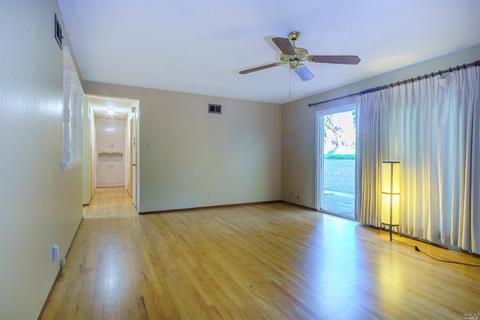 344 Rollingwood Dr, Vallejo, CA 94591 photo 9