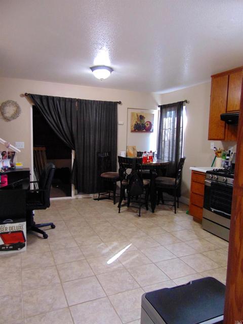 806 Twin Oaks Ln, Windsor, CA 95492 photo 7