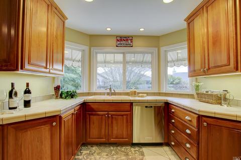 237 Chris St, Windsor, CA 95492 photo 11