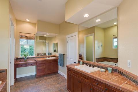 2 Rumson Ct, Petaluma, CA 94952 photo 14