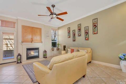 8212 Chanbord Ct, Vallejo, CA 94591 photo 3