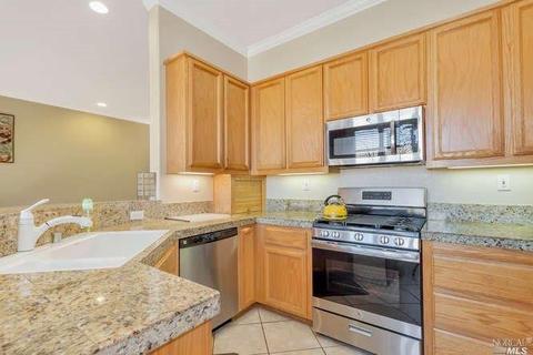 8212 Chanbord Ct, Vallejo, CA 94591 photo 6