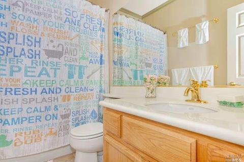 8212 Chanbord Ct, Vallejo, CA 94591 photo 15