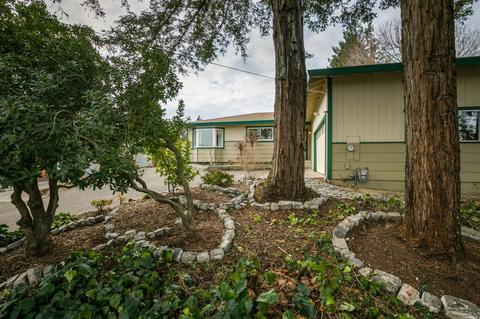 761 Cherry St, Petaluma, CA 94952 photo 4