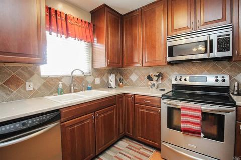 7682 Maverick Ln, Vacaville, CA 95688 photo 12