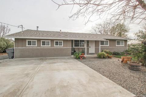 7682 Maverick Ln, Vacaville, CA 95688 photo 2