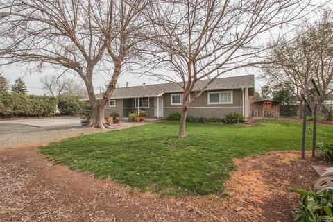 7682 Maverick Ln, Vacaville, CA 95688 photo 3
