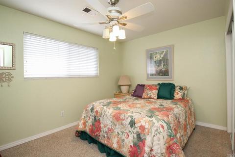7682 Maverick Ln, Vacaville, CA 95688 photo 17
