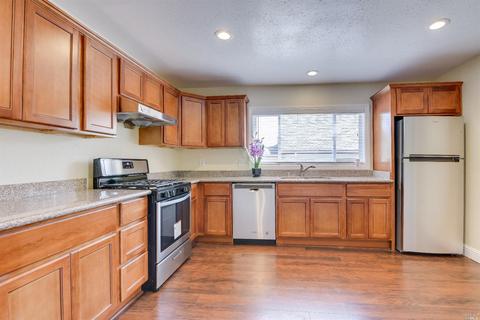 702 Sheridan St, Vallejo, CA 94590 photo 6