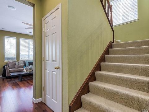 516 Valleyview Ct, Vallejo, CA 94591 photo 9