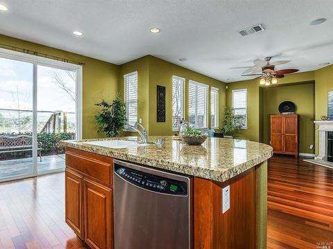 516 Valleyview Ct, Vallejo, CA 94591 photo 17
