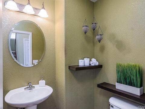 516 Valleyview Ct, Vallejo, CA 94591 photo 10