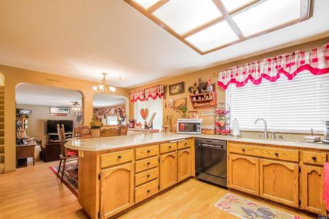 1884 Winston Ct, Fairfield, CA 94534 photo 2