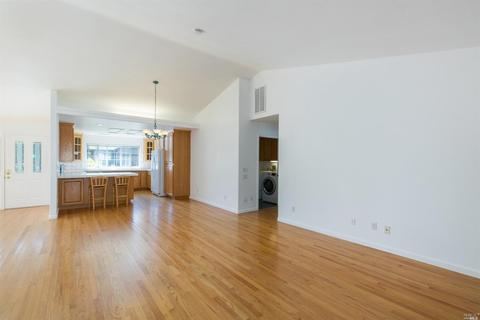 761 Creekview Pl, Windsor, CA 95492 photo 8