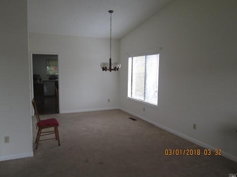 319 Dapple Dr, Vallejo, CA 94591 photo 4