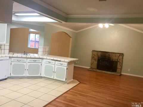 305 Notre Dame Dr, Vallejo, CA 94589 photo 3