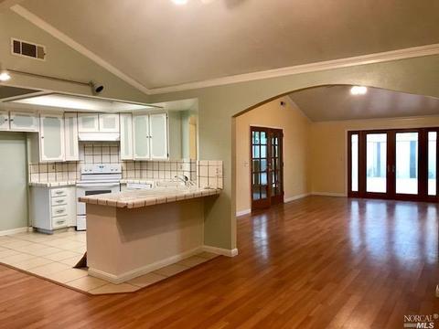 305 Notre Dame Dr, Vallejo, CA 94589 photo 4