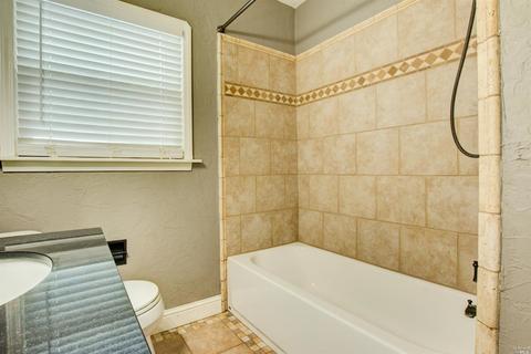 126 Viewmont Ave, Vallejo, CA 94590 photo 17