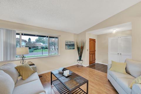 155 Salinas Dr, Vacaville, CA 95688 photo 13