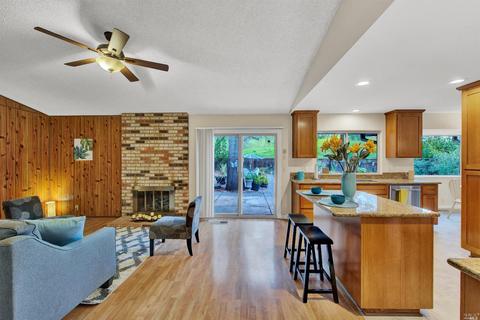 155 Salinas Dr, Vacaville, CA 95688 photo 7