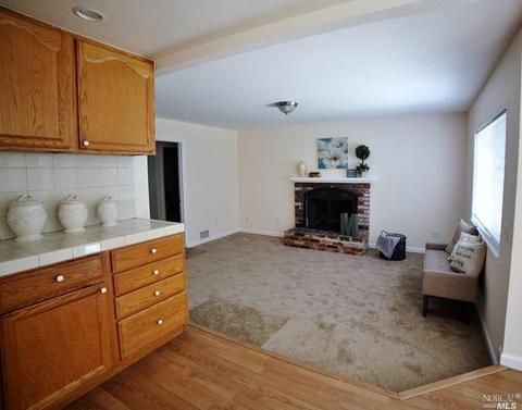 492 Dahlia St, Fairfield, CA 94533 photo 11