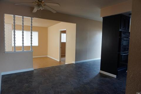 2017 Robin Dr, Fairfield, CA 94533 photo 8