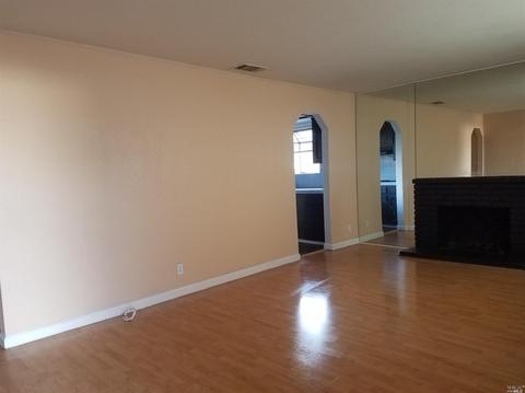 2017 Robin Dr, Fairfield, CA 94533 photo 5