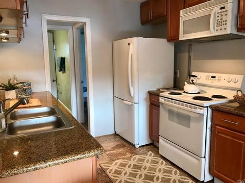 218 La Brea St, Vallejo, CA 94591 photo 8