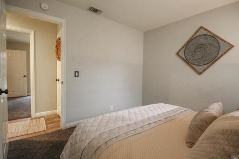 155 Georgetown Dr, Vacaville, CA 95687 photo 23