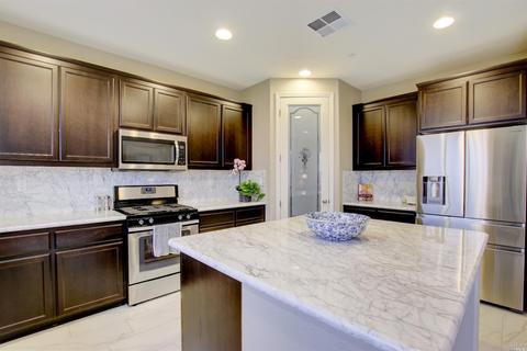 497 Epic St, Vacaville, CA 95688 photo 3